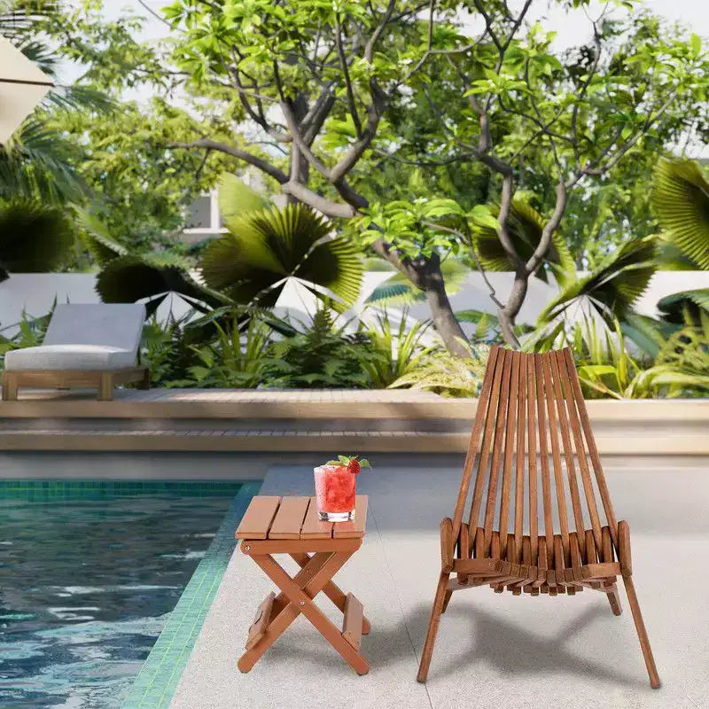 Chaise pliante de patio en bois marron