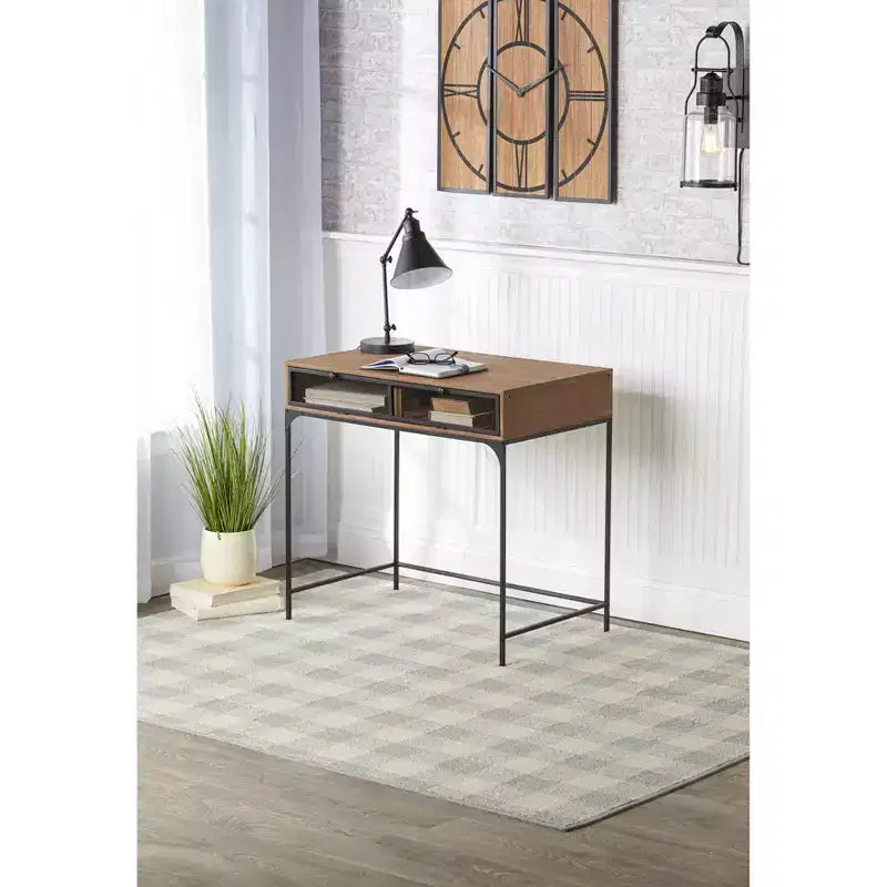Bureau de style industriel et rustique avec rangement