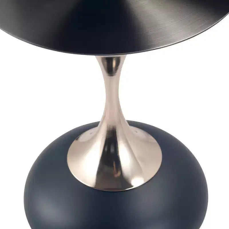 Table d'appoint/de chevet sur pied moderne en acier inoxydable noir