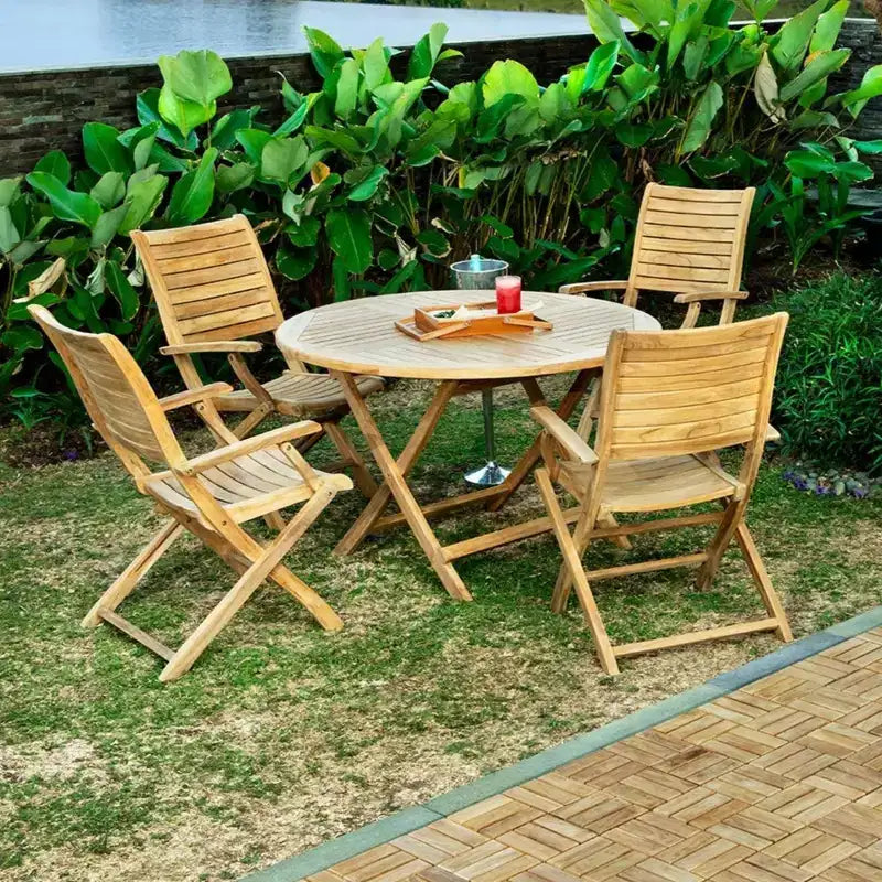 Chaise pliante de patio en teck naturel avec accoudoirs – Beige